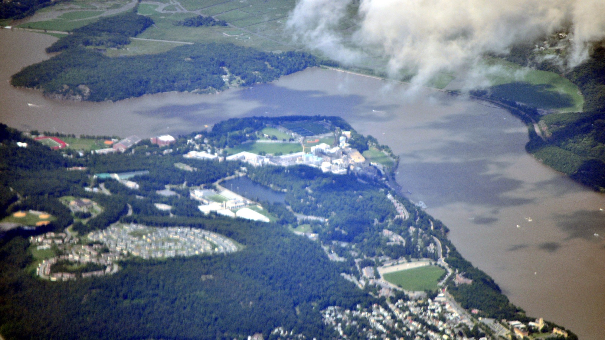 02-hudson-curve-authentic-hd-v3.jpg